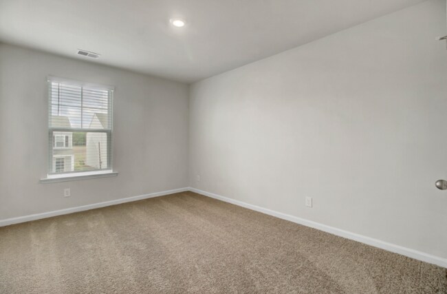 Building Photo - 214 Sweet Cherry Ln