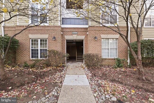 Building Photo - 12909 Alton Square