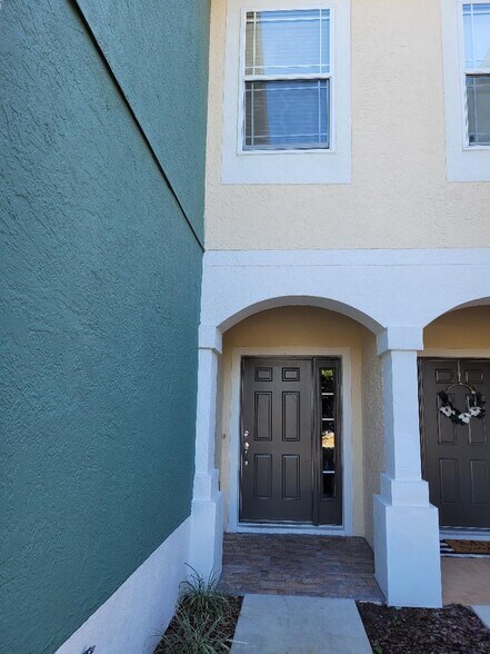 Primary Photo - 4210 SW 55th Cir