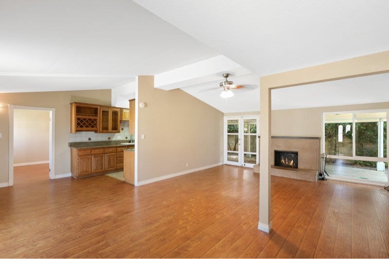 Building Photo - 526 N Emerald Dr