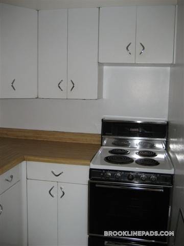 Building Photo - 59 Parkman St