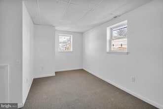 Building Photo - 102 N Black Horse Pike