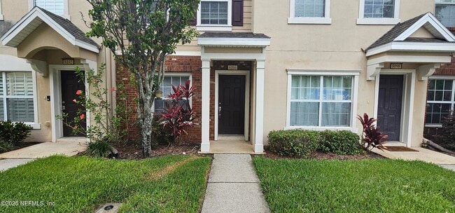 Primary Photo - 8100 Summer Palm Ct