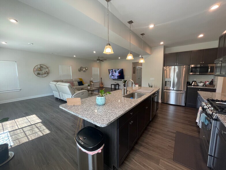Building Photo - 3066 Boxbury Ln
