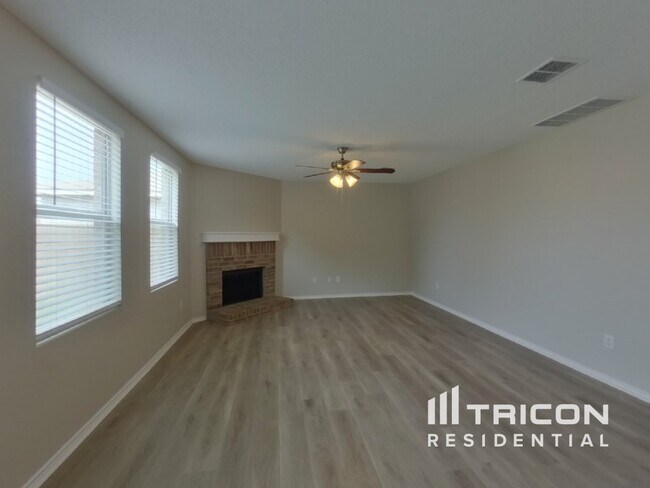 Building Photo - 5009 River Rock Blvd