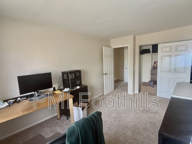 Building Photo - 8788 Chase Dr