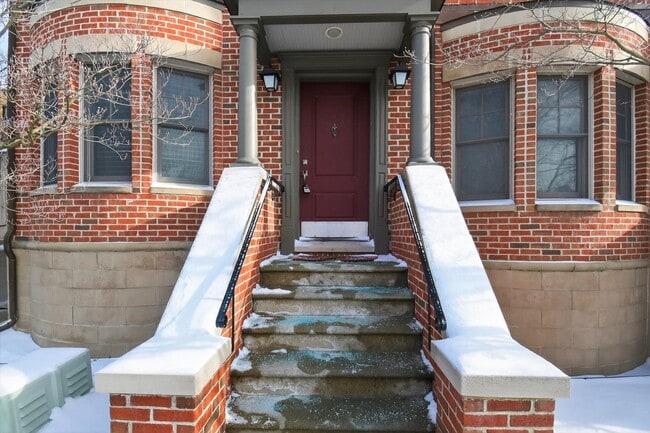 Building Photo - 417 S Ashley St