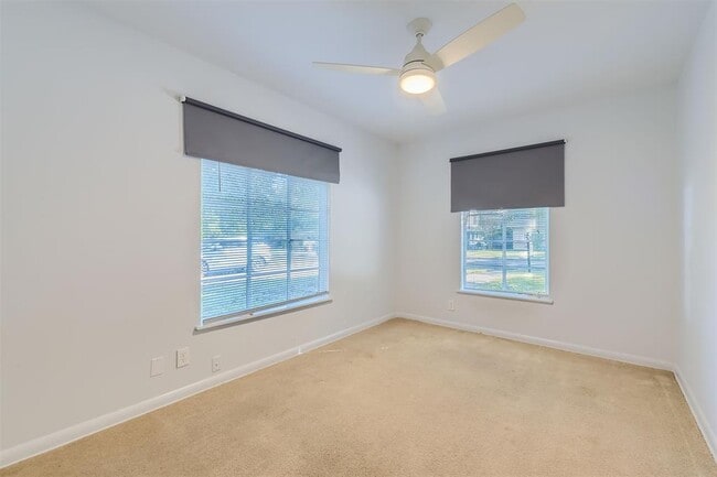 Building Photo - 1508 Ridgemont Dr