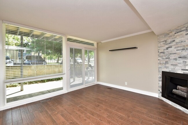 Building Photo - 127 E 1100 N