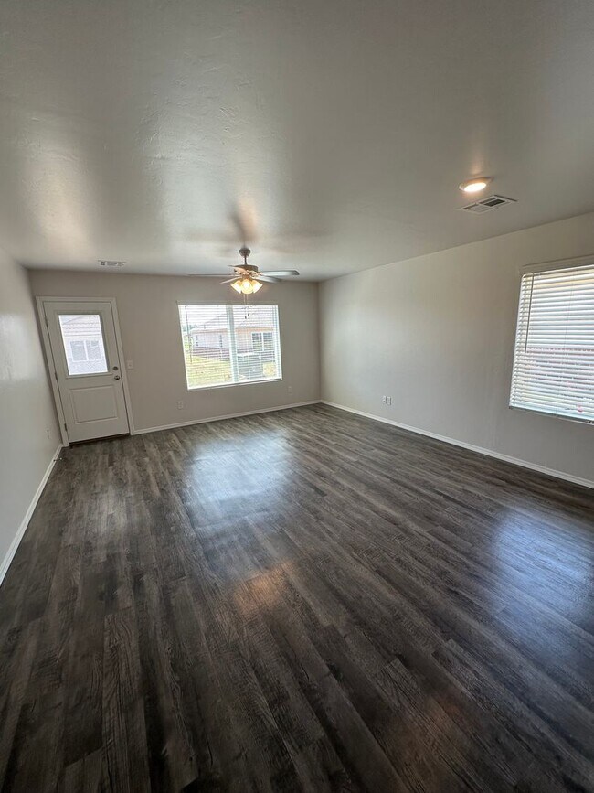 Building Photo - 11620 Krew Wy