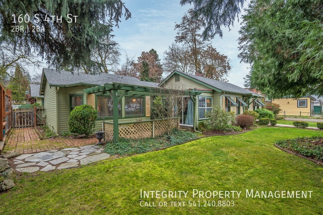 Building Photo - 160 S 4th St