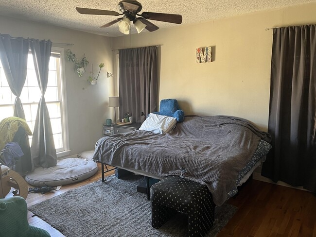 Building Photo - 3303 28th St