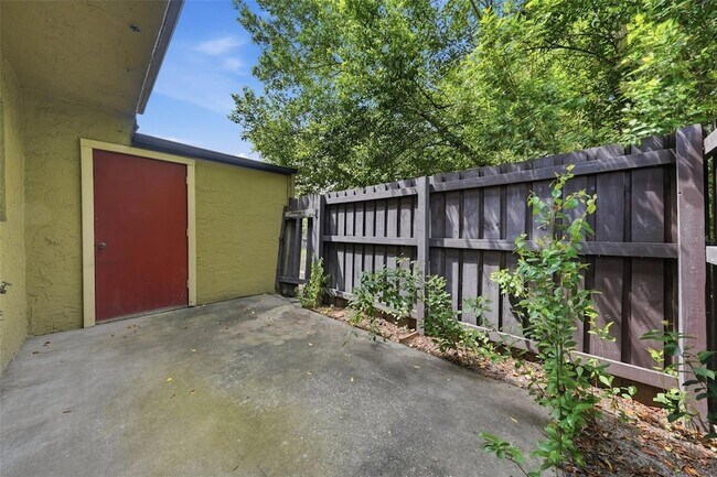 Building Photo - 7473 Belle River Ct