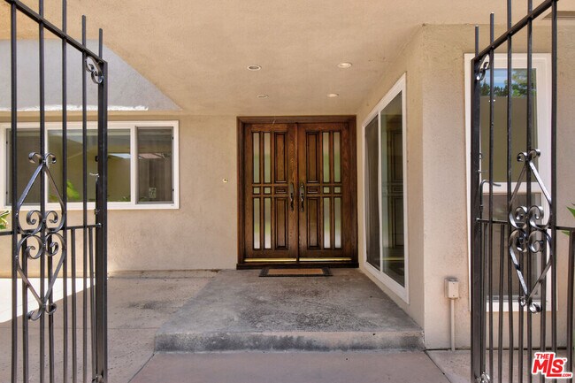 Building Photo - 23637 Park Belmonte