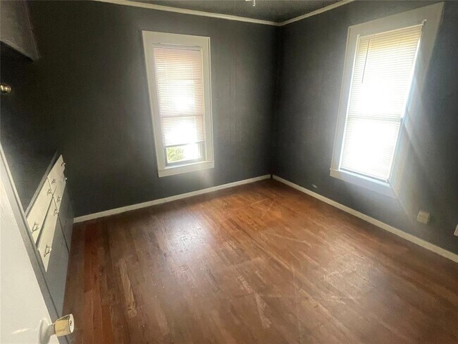 Building Photo - 621 Nowahy Ave