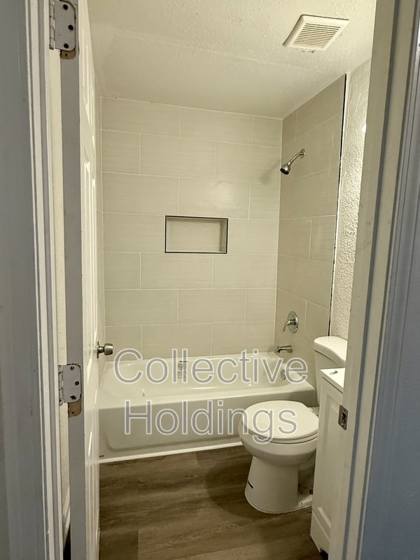 Building Photo - 7312 Naples Ave