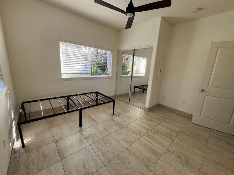 Building Photo - 73-1103-1103 Nuuanu Pl