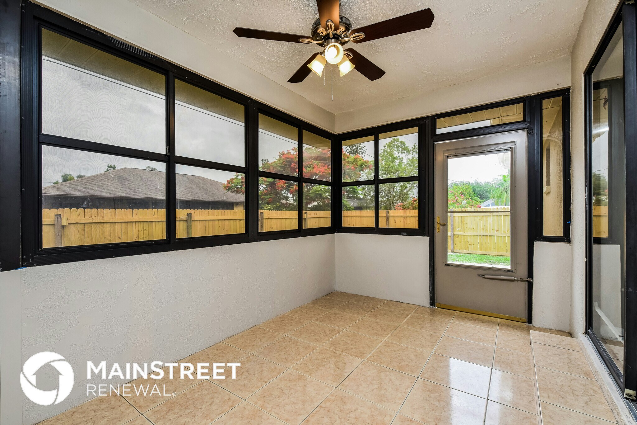 Building Photo - 8360 Coral Dr