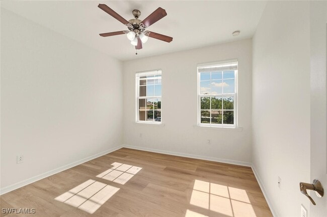 Building Photo - 10844 Alvara Way