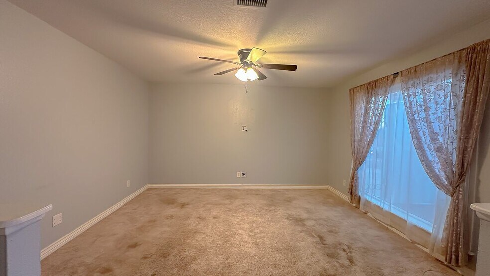 Building Photo - 6916 Polvadera Dr