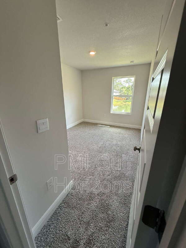 Building Photo - 710-D Giese Lane