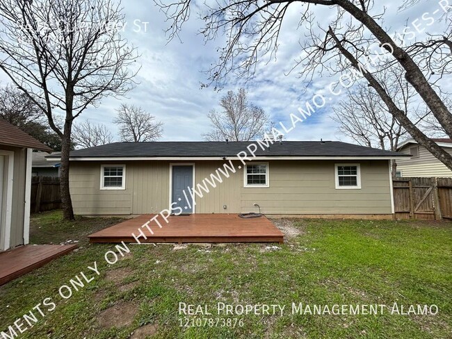 Building Photo - 9414 Cliff Way St