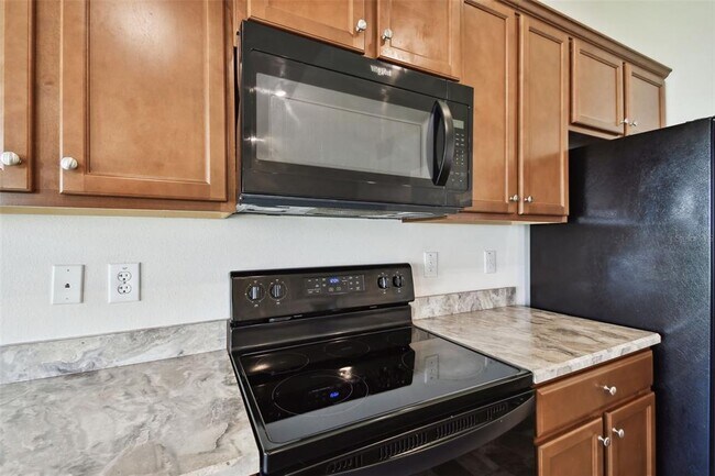 Building Photo - 360 Cimarron Ct