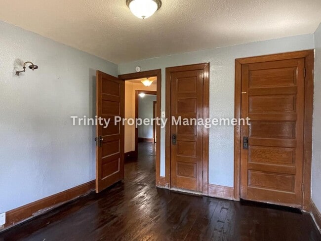 Building Photo - 228 Wildwood St