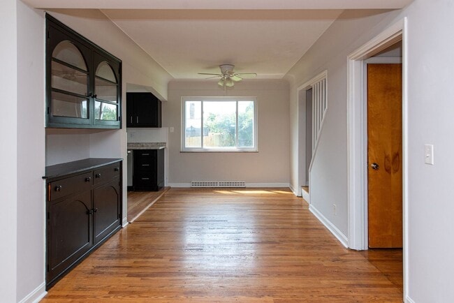 Building Photo - WESTWOOD-4 BEDROOM 2 BATH WITH OPEN FLOOR ...