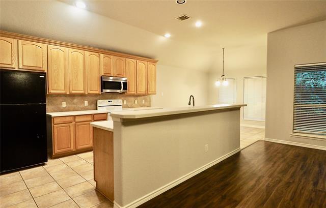 Building Photo - 8116 White Stallion Trail