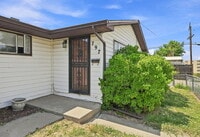 Building Photo - $1,495.95 - 2 Bed, 1 Bath Newly Renovated Duplex Unit!