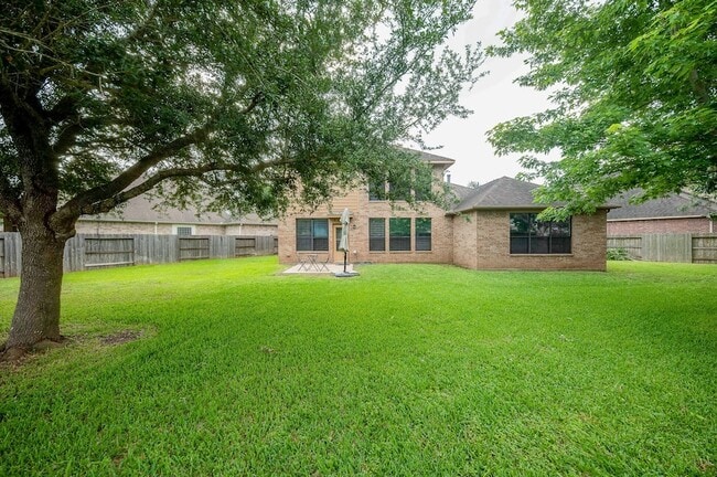 Building Photo - 602 Coggins Point Way