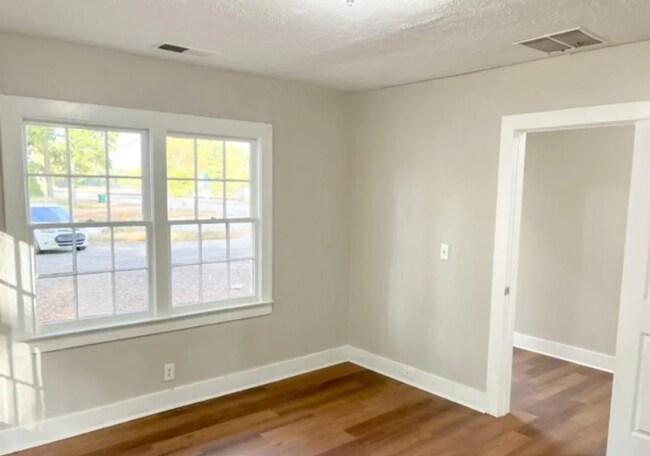 Building Photo - 4874 Hale Rd