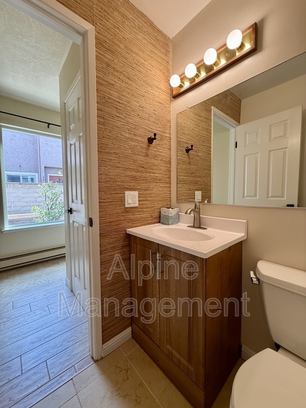 Building Photo - 2657 Kentworth Way