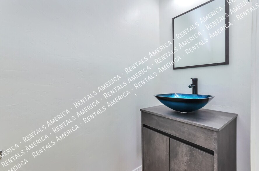 Building Photo - 60191 Verde Vista Ct