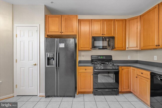 Building Photo - 1024 Leeward Way