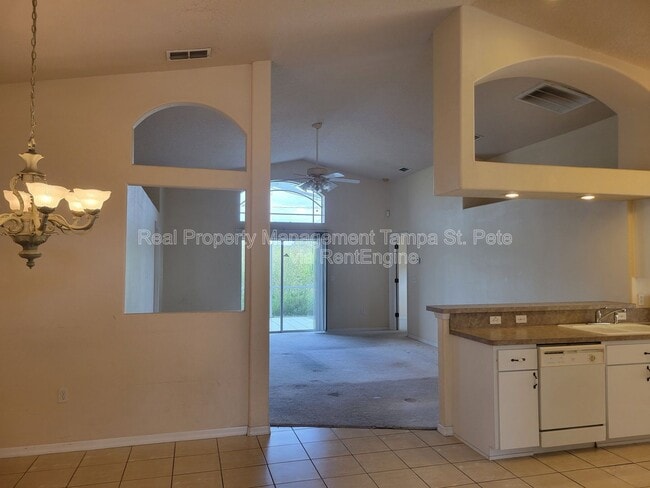 Building Photo - 1314 Avonwood Ct