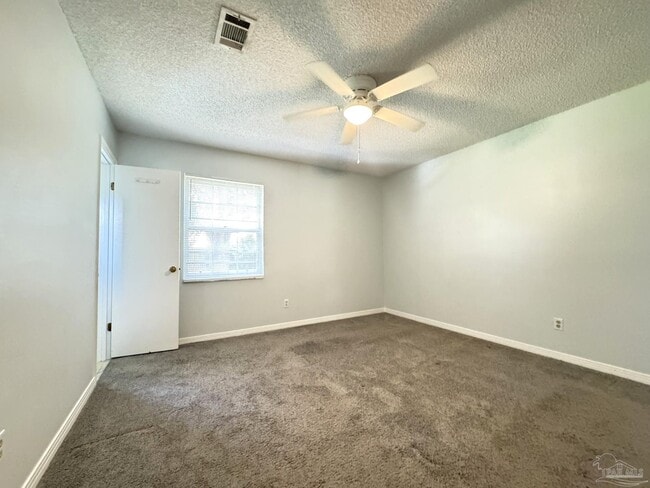 Building Photo - 4168 Danamar Dr