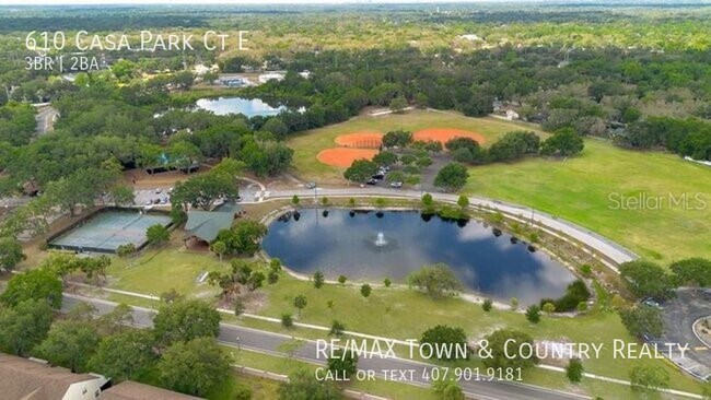 Building Photo - Casa Park Townhome For Rent in Tuscawilla!