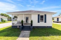 Building Photo - 1525 Perfection Ave