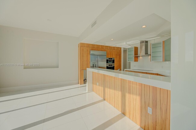Building Photo - 4100 Island Blvd