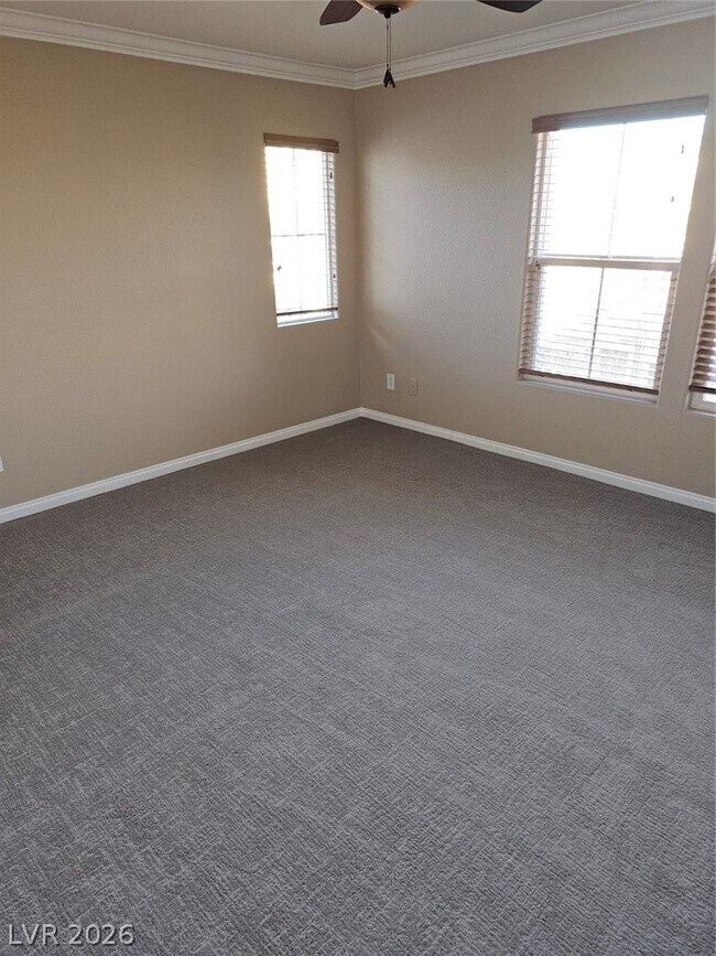 Building Photo - 1135 Paradise Vista Dr