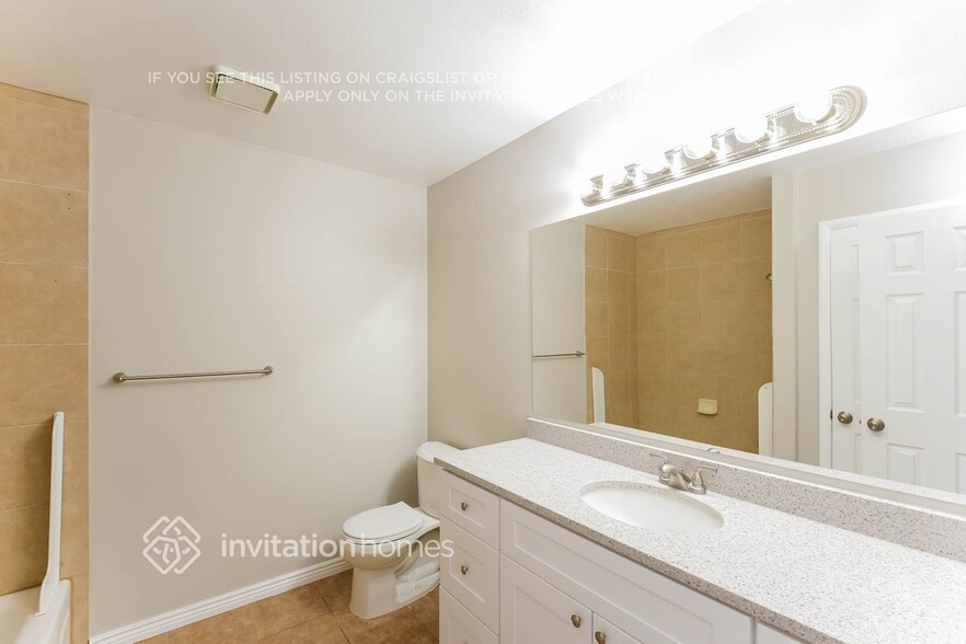 Building Photo - 9853 W 74th Way