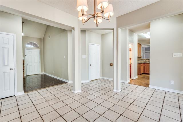 Building Photo - 4933 Glenscape Trail