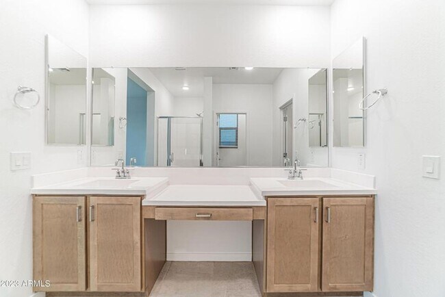 Building Photo - 3bed, 2bath Home