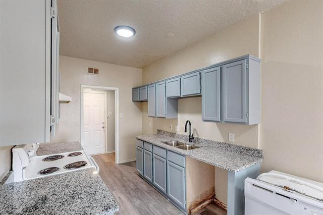 Building Photo - 919 Fairbanks Cir