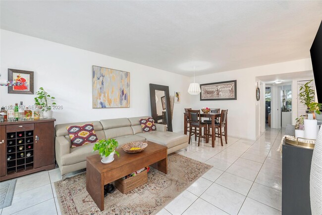 Building Photo - 15761 SW 137th Ave