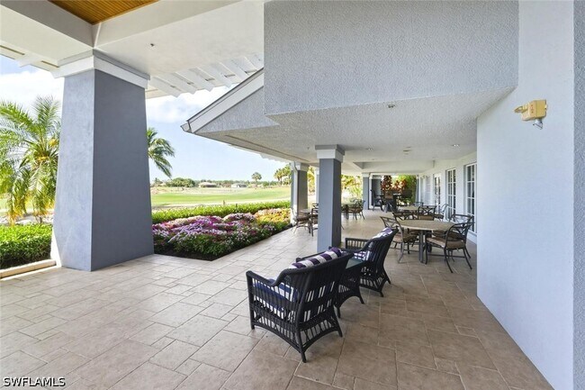 Building Photo - 18127 Royal Hammock Blvd