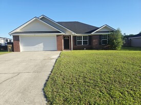 Building Photo - 111 Quarterhorse Dr