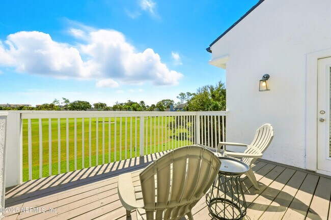 Building Photo - 16 Cove Rd